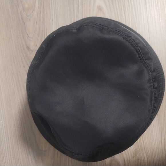 CHANEL Black Cotton Bucket Hat